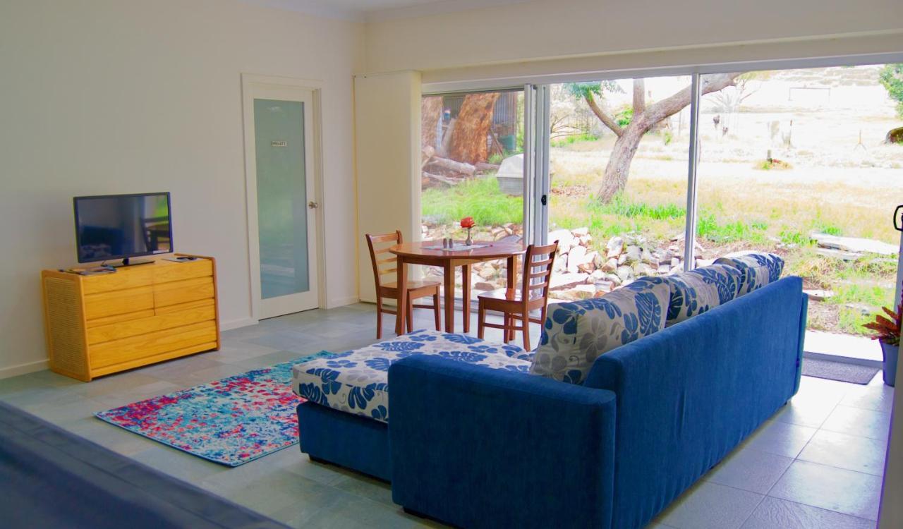 Back Valley Farmstay Bed And Breakfast Victor Harbor Bagian luar foto